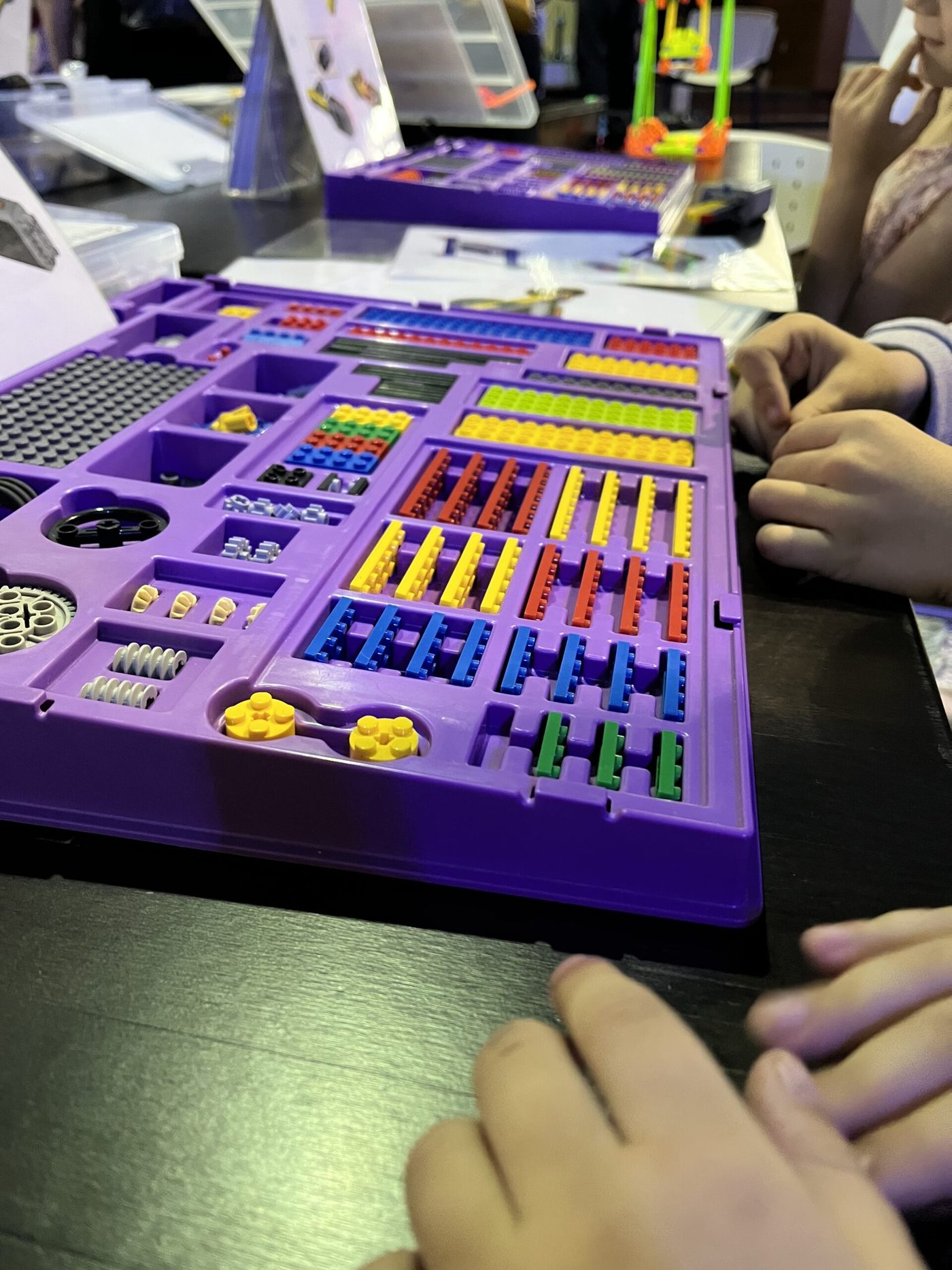 LEGO/robotika kutija s dijelovima